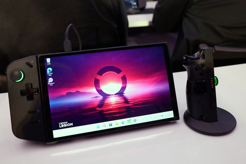 超値引 食いつい ほぼ未使用 Lenovo Legion Go レギオンゴー