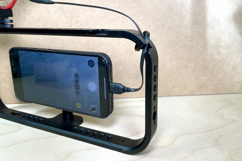 増設はロマン！ スマホケージで撮影特化型フルアーマースマホを