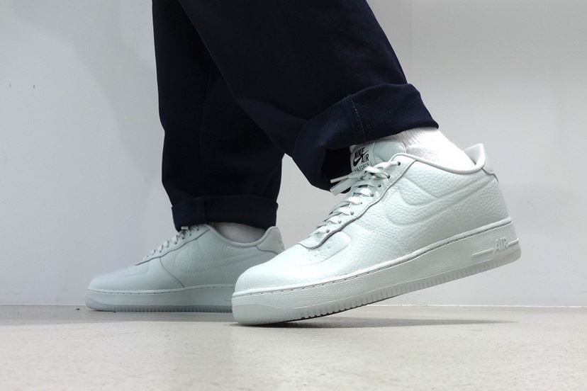 【新品】ナイキ NIKE スニーカー 防水 エアフォース1 ウォータープルーフ 冬に履きたい「ナイキ エア フォース 1」防水モデル