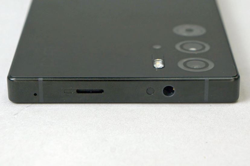 実はお買い得!? 国内初のSnapdragon 8 Gen 3搭載機「REDMAGIC 9