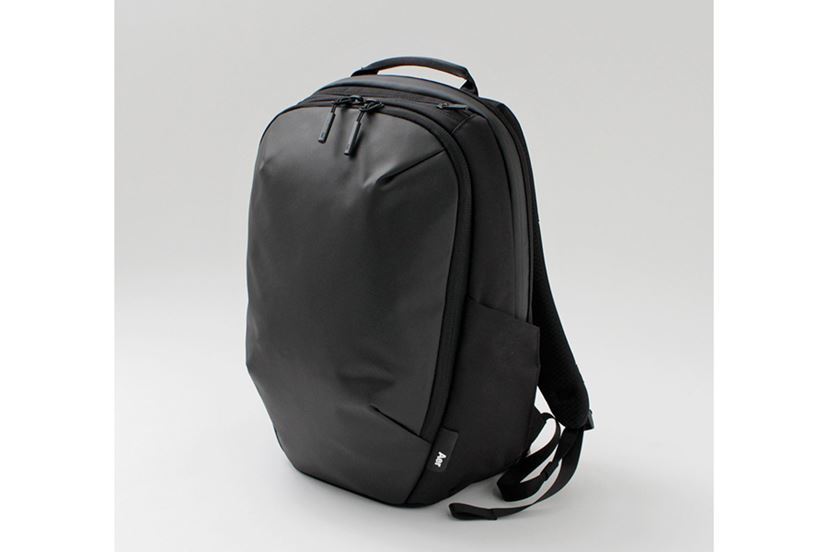 YouTubeレビュー多数】【美品】ひらくPCリュック（ブラック） （「立つ  