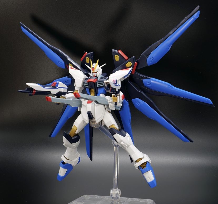 劇場版「機動戦士ガンダムSEED FREEDOM」の「ライジングフリーダムガンダム」をフリーダム過去作と徹底比較！ - 価格.comマガジン