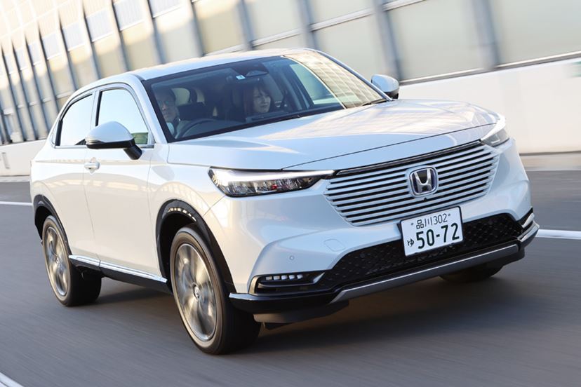 ヴェゼル vs CX-30」動力性能や乗り心地、燃費からグレードまで徹底比較！ - 価格.comマガジン