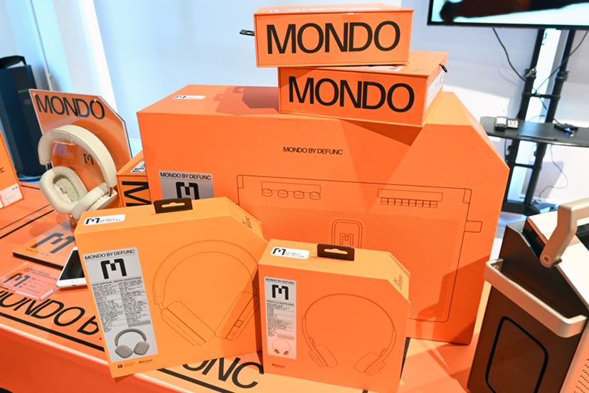 MONDO by defuncが日本上陸。レトロポップなオンイヤーヘッドホンなど