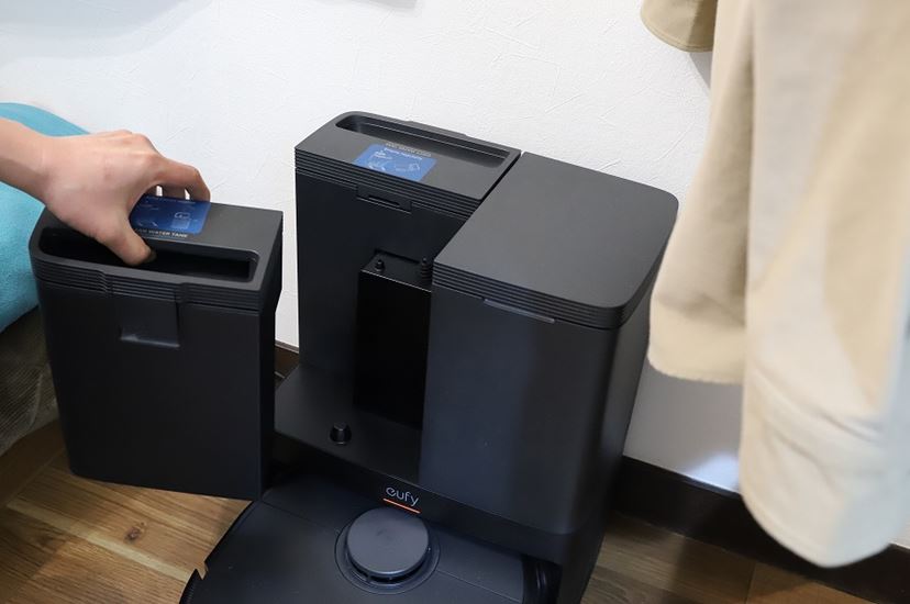 10万円切りの最上級ロボット掃除機は本当に“使えるのか”!? 猫のいる