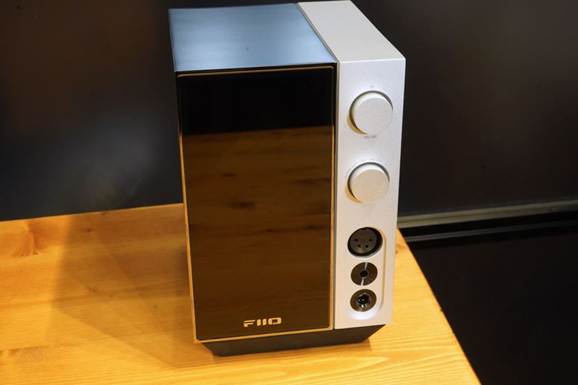 音質アップにテレビ接続対応まで！ マルチに使えるFiiO「R9」が