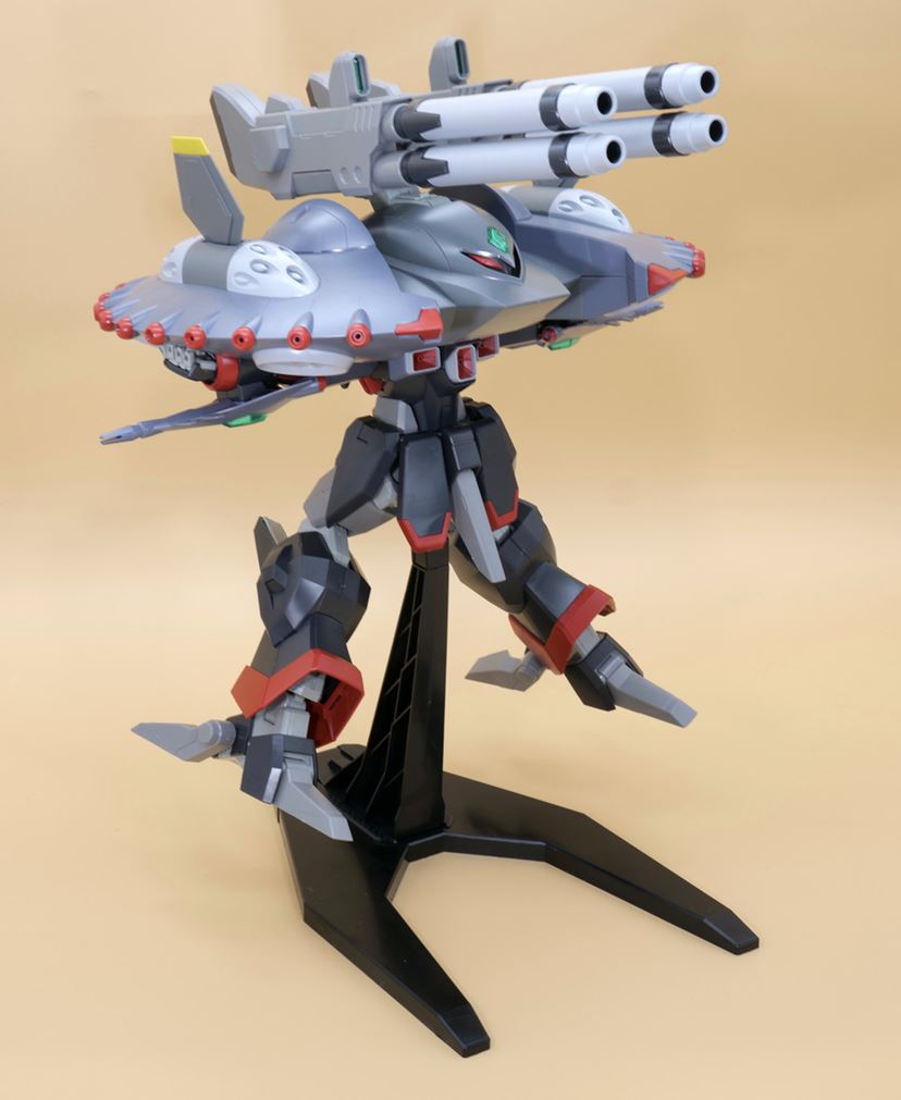 全高約39cm！ MAにも変形可能な超巨大ガンプラ「HG デストロイ