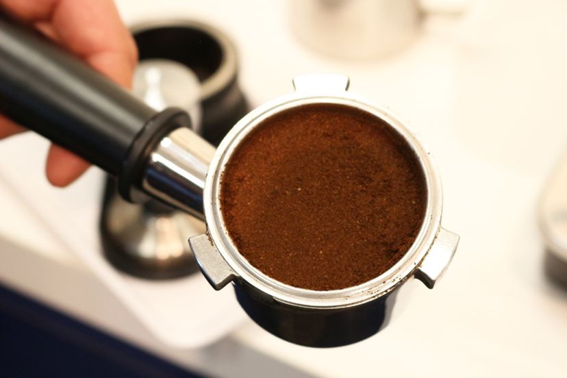 初めてでもタンパーを使ったタンピングが気軽に楽しめる！ 小さくなっ