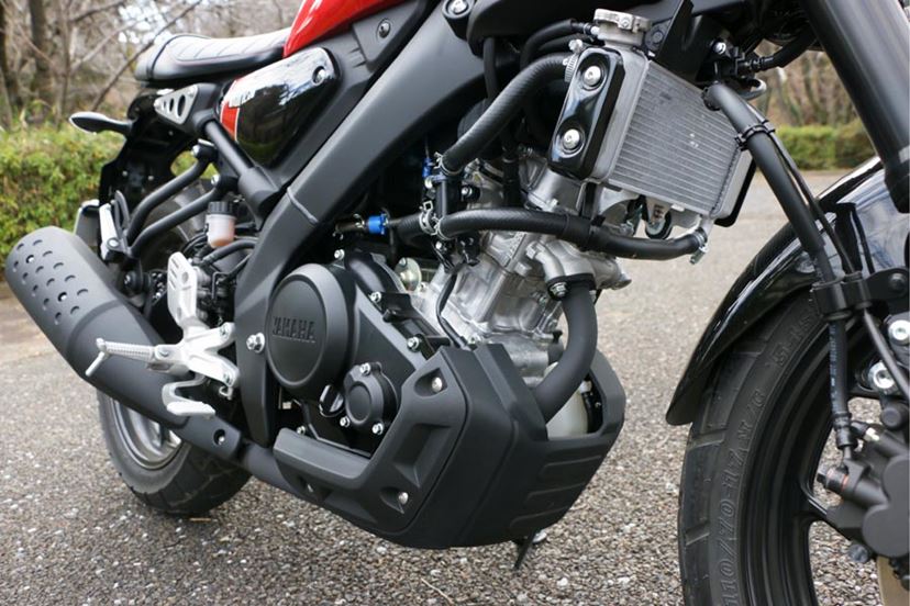 ヤマハのフルサイズマシンが原付二種の勢力図を塗り替える!? 「XSR125 ABS」は車格も乗り味もワンクラス上 - 価格.comマガジン