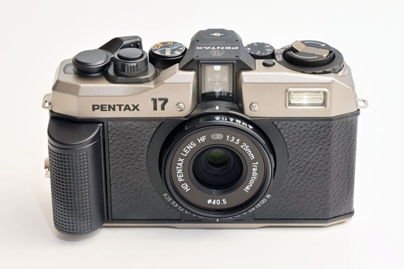 フィルムカメラ「PENTAX 17」がお目見え！ “こだわり”が詰まった渾身の1台 - 価格.comマガジン