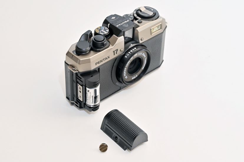 PENTAX 17 ( フィルム & 電池付き )