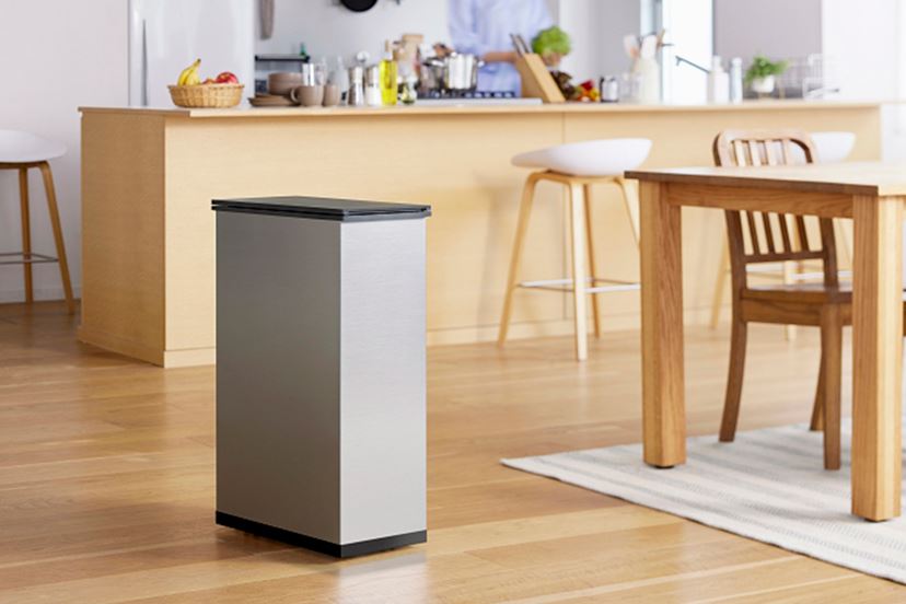 生ゴミやおむつの不快な臭いは凍らせてシャットアウト！ 冷やすごみ箱