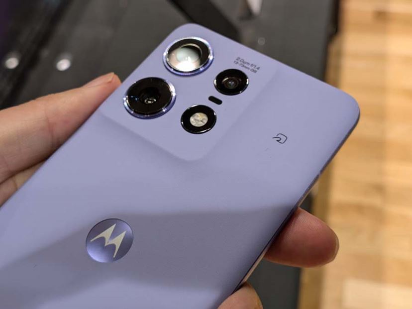 モトローラが「motorola edge 50 pro」を発表！ 8万円切りのミドルハイクラス - 価格.comマガジン