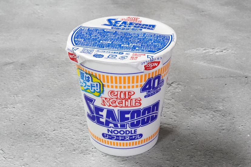 シーフードヌードル」が“あの人気カップ麺”と夏限定コラボ！ 好
