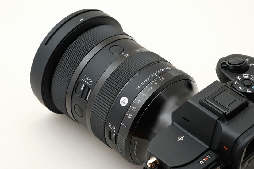 シグマの最高峰・標準ズーム「24-70mm F2.8 DG DN II」をソニー