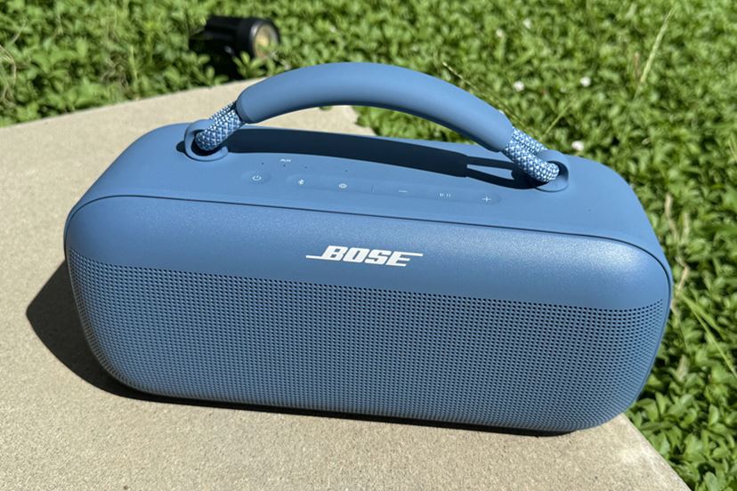 デカくて重くて音がいい！ Bose「SoundLink Max Portable Speaker」はロマン全振りのBluetoothスピーカーだ -  価格.comマガジン