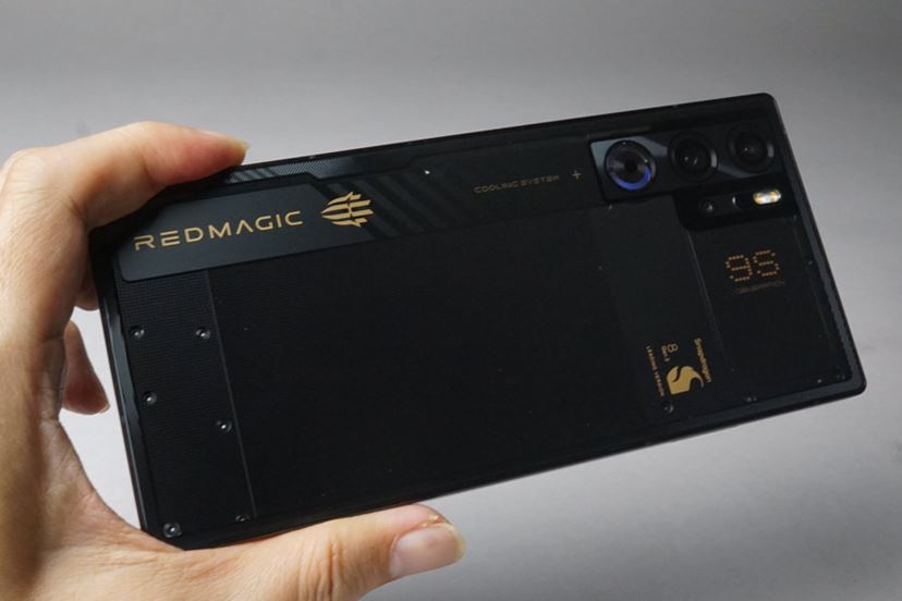 グラ性能最強だがクセも強い！ ガチゲーミング機「REDMAGIC 9S