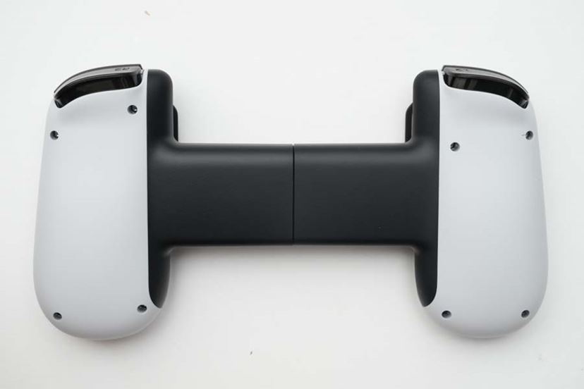 PS Portal」の代わりに！？ スマホ用コントローラー「Backbone