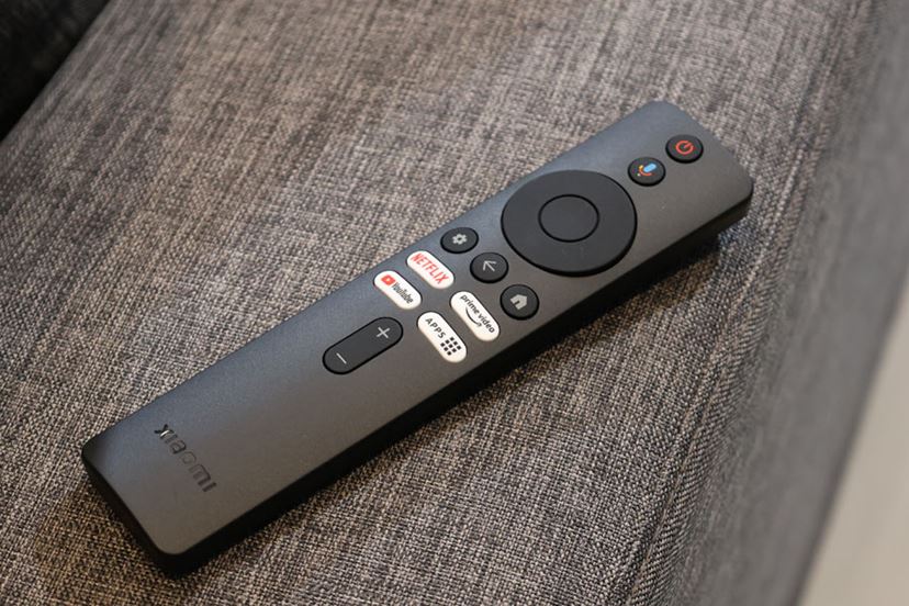 30万円で買える100インチテレビってどうなのよ！ 実際に見て気に
