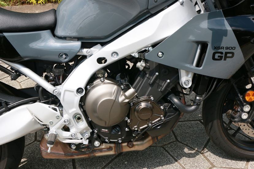 RPM レーシングマフラー シルバー ホンダ シルバーウイングGT