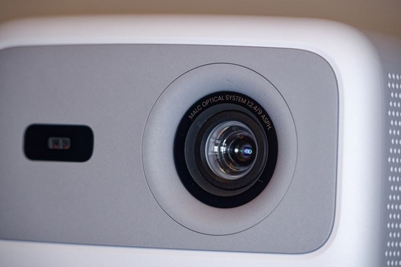 【直接取りに来てくれる方限定】JMGO N1 Ultra 4K【杉並区】 VGP2023 金賞】JMGO N1 Ultra 映画館級の3色（RGB）レーザーを搭載した