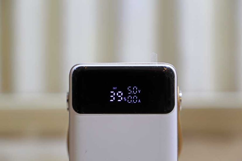 思わず持ち歩きたくなる！ アイリスオーヤマの小型・軽量ポータブル