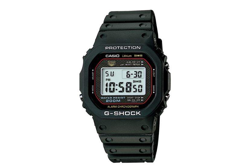 2024年ラストサプライズ！ G-SHOCK初号機復刻モデルの忠実具合を実機で確かめてみた - 価格.comマガジン