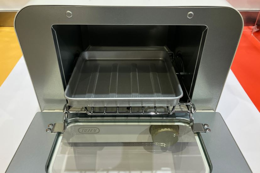 ラドンナの人気シリーズ「Toffy」に新展開、鮮やかカラーのお手ごろ