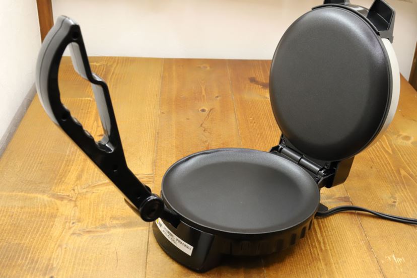 身近な食材が「せんべい」に早変わり！ “おやつ製造マシン”を使い倒し