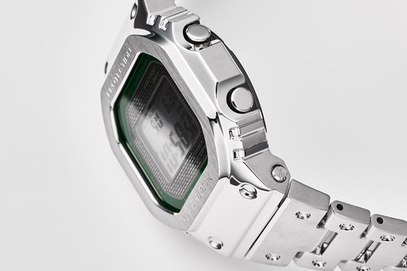 これぞ“アメトラG-SHOCK”！ 緑に色づいたフルメタルがトレンドの