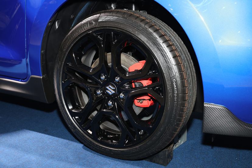 ④ スイフトスポーツ ZC33Sファイナルエディション純正ホイール1本のみ。 ① スズキ スイフトスポーツ ZC33Sファイナルエディションの純正