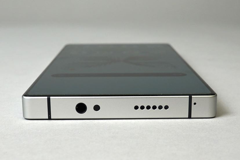 REDMAGIC 10 Pro」はFeliCa付きで期待を裏切らない超高速スマホ REDMAGIC 10 Pro」はFeliCa付きで期待を裏切らない超高速スマホ