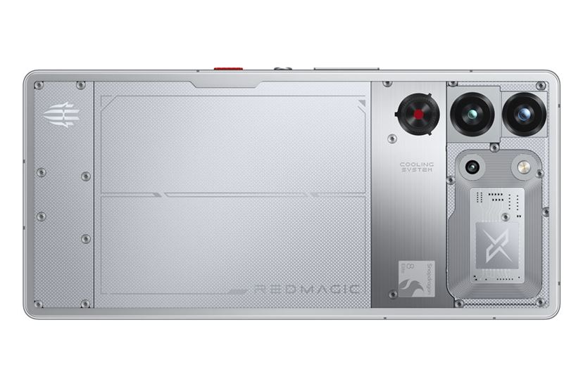 REDMAGIC 10 Pro」はFeliCa付きで期待を裏切らない超高速スマホ REDMAGIC 10 Pro」はFeliCa付きで期待を裏切らない超高速スマホ
