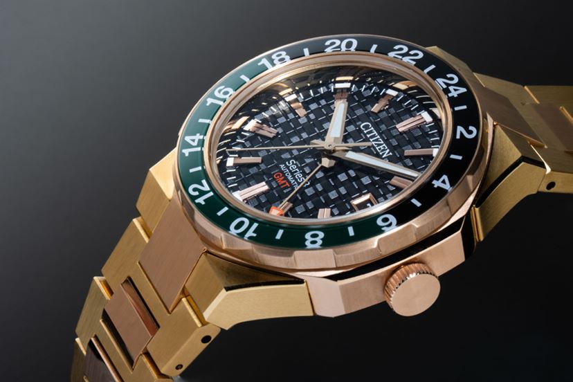 オヤジっぽさ皆無！ シチズン「シリーズエイト」の金時計はなぜ嫌みに