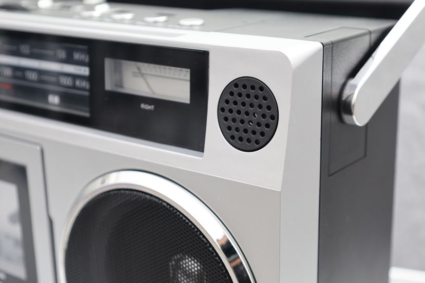 今どきのラジカセって“レトロなBluetoothスピーカー”としても