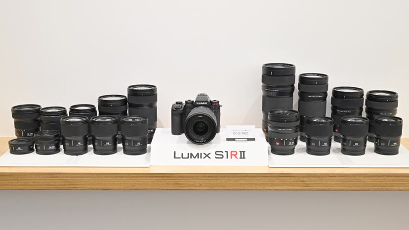 超美品 Lumix S1R 箱など揃っています。 LUMIX S1Rは今こそ面白い──約20万円で狙える4730万画素フルサイズ高