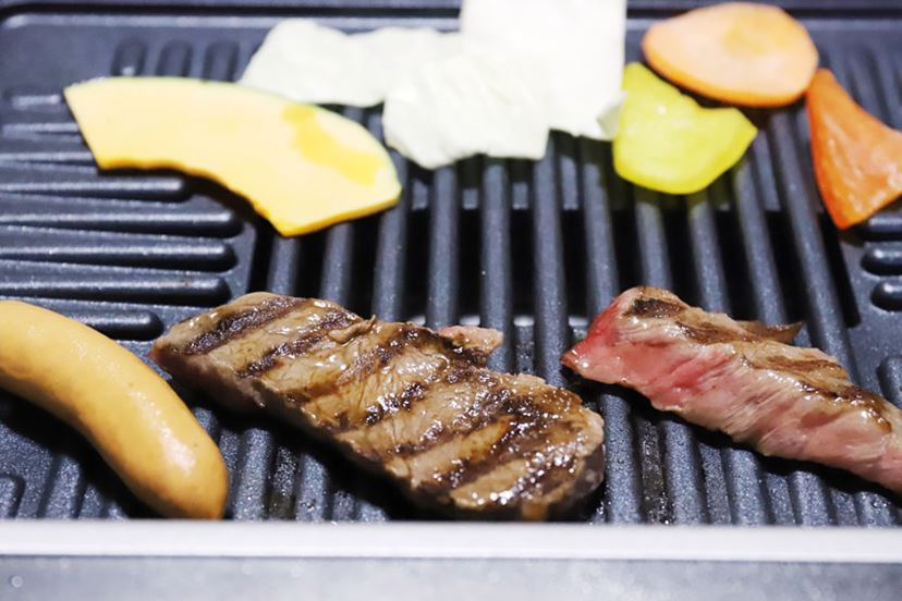 小型でも吸煙力がスゴい！ 山善「XGRILL STORM」はひとり焼肉の