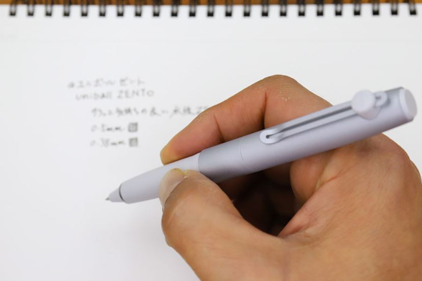 売り切れ続出！ 水性インクの欠点を覆した「ユニボール ゼント