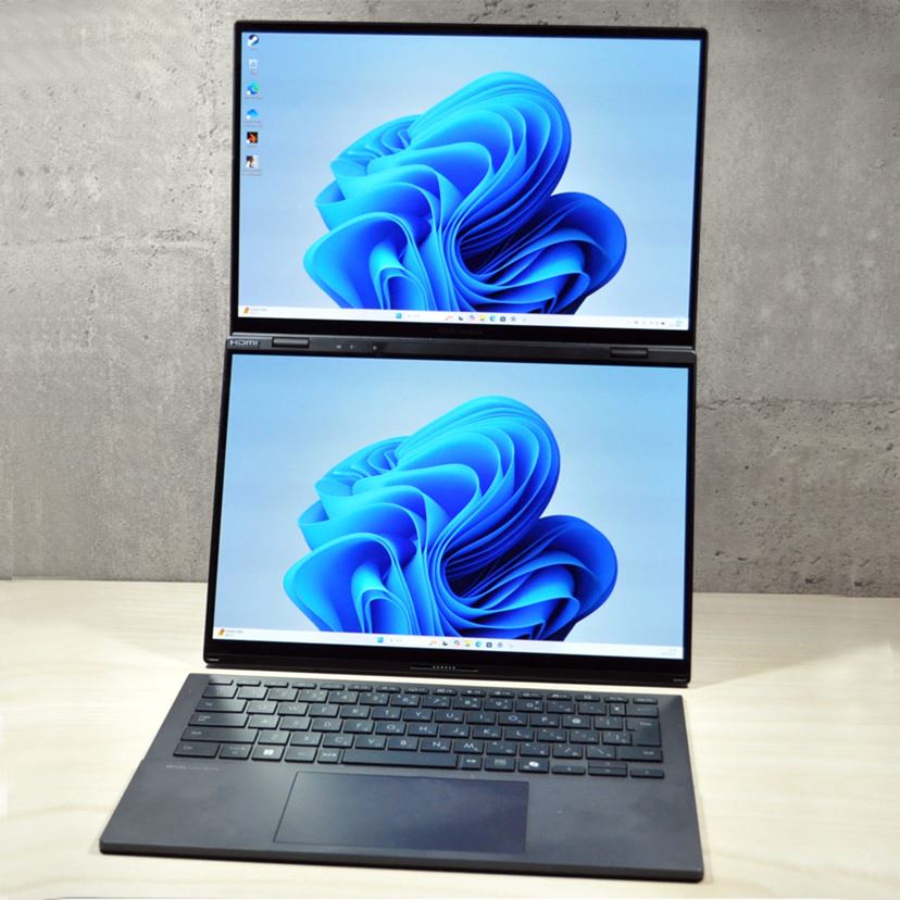 2つの14型ディスプレイで作業効率アップ！ ASUS「Zenbook DUO