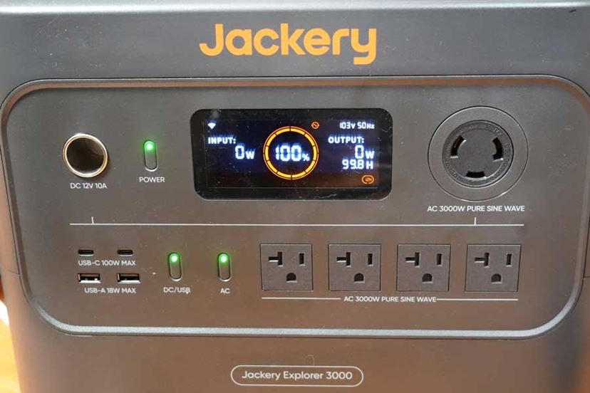 安心の大容量だけど軽い！ 災害対策にも強い「Jackery ポータブル電源