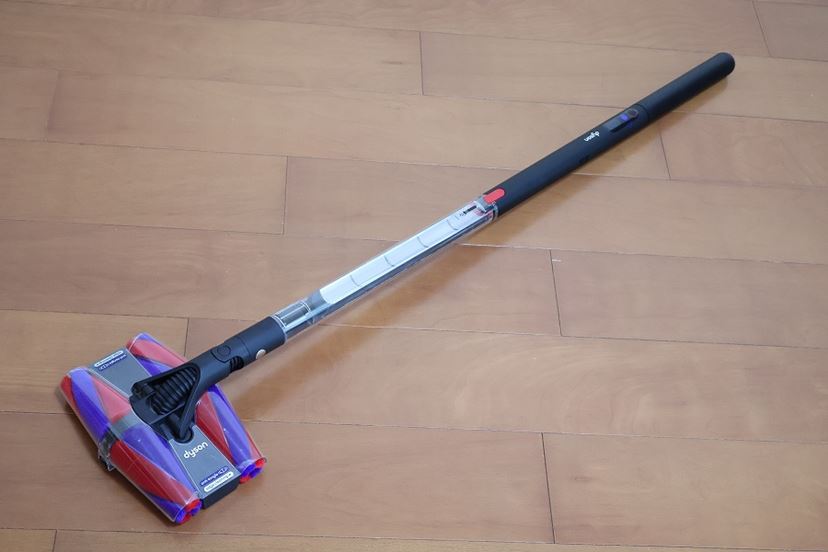 柔らかな質感の 世界で最もスリムな「ダイソン」の最新掃除機「ペンシルバック 掃除機・クリーナー