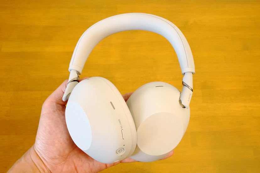 4万～6万円クラスの最新ワイヤレスヘッドホン ソニー・JBL・B&Wの3