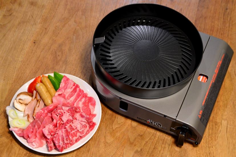 おうち焼肉の最適解！ イワタニの新作「やきまるスリム」で煙も
