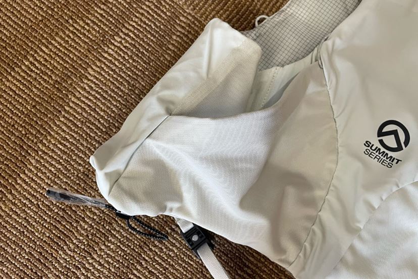 【国内正規品】 THE NORTH FACE 新品メッシュ トレーニングベスト めちゃ軽なのに容量十分！ “ノース”の爆売れランニングベストで