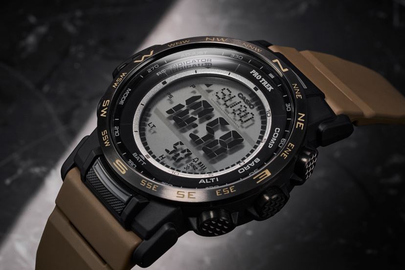 暗闇で浮かび上がる！ カシオ初の蓄光LCDを搭載した「プロトレック」の