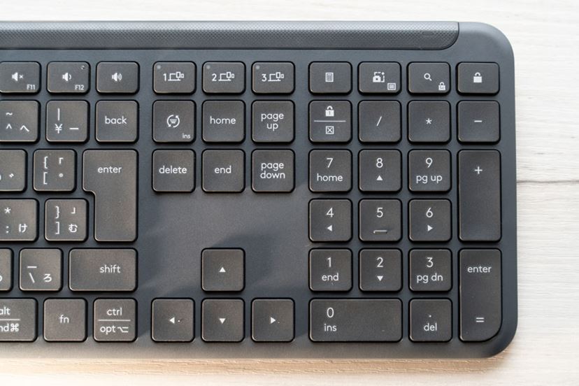 テンキー付きでこの薄さ!? 使ってわかったロジクール「K950」の魅力