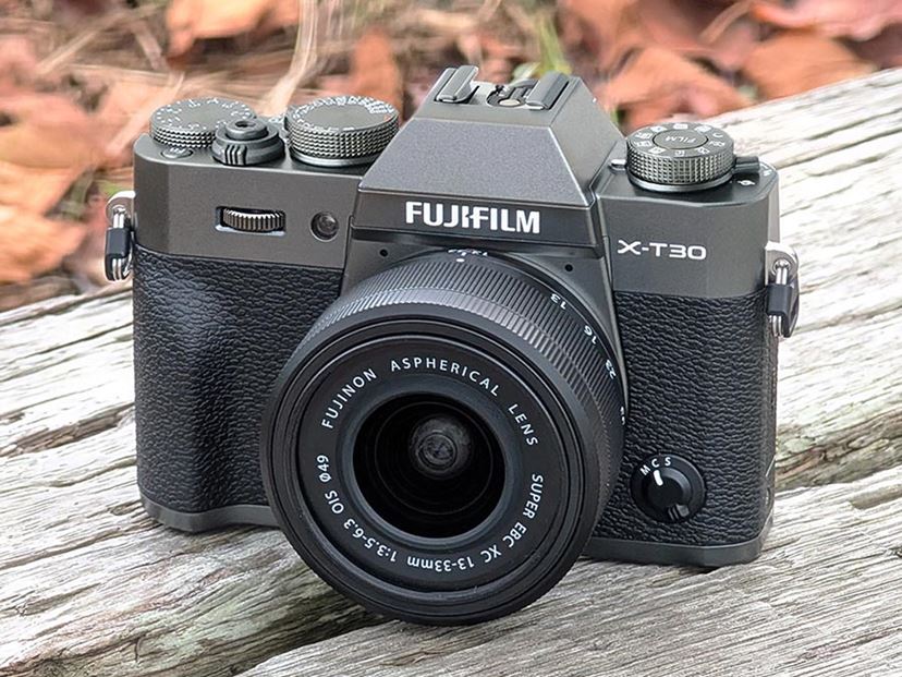 デジタルカメラ FUJIFILM X-T30 富士フイルム X-T30 III - ポケットサイズのクラシックなミラー