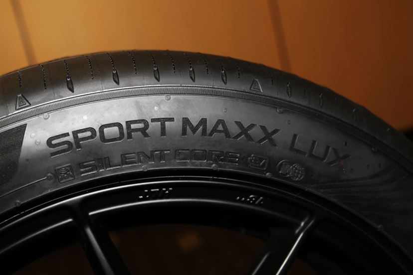 SP SPORT レクサス NX 20系 用 235 50R20 104W XL ダンロップ スポーツ マックス ラックス イミッツ シュトラール ブラックエディション コニシタイヤ Yahoo 店 - 通販 - Yahoo ショッピング