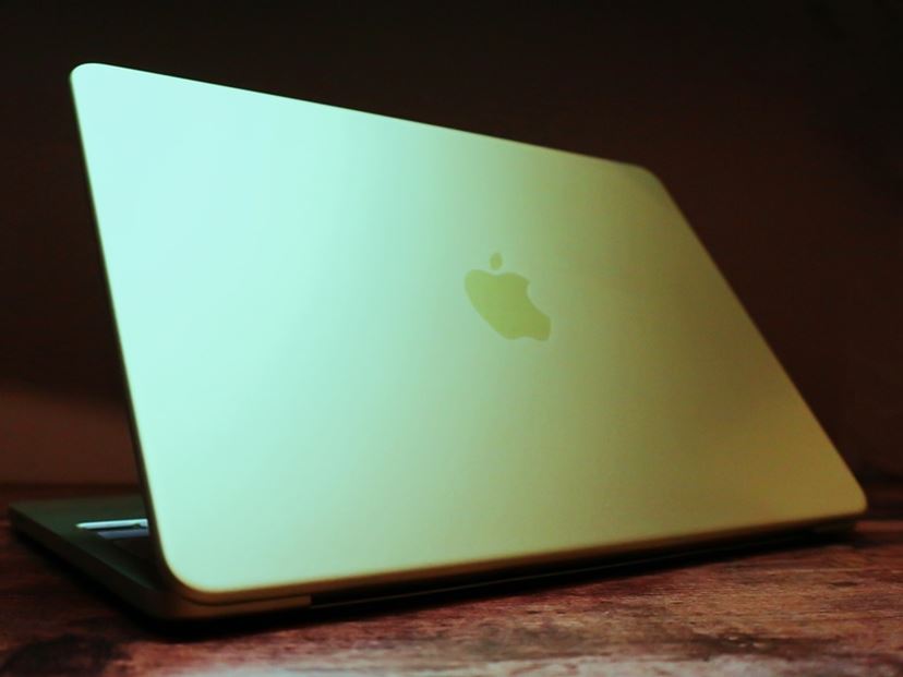 10万円を切る新基準！ 「MacBook Neo」実機レビュー。99,800円で手に