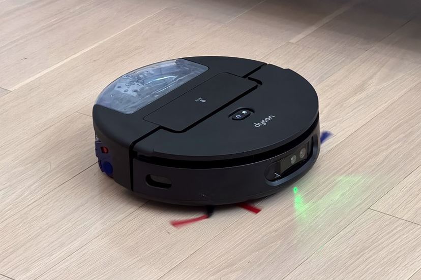 ダイソン」初の水拭きもできるロボット掃除機「Spot＋Scrub Ai」は